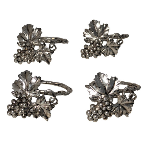 Vintage Arthur Court Set of 4 Grapes Pattern Napkin Rings Silvertone Signed 1995 - Picture 1 of 6